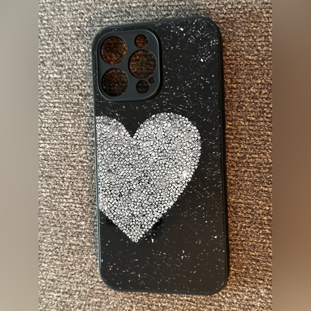 14 Pro Max ❤️ Heart Phone Case~Beautiful picture of Clear Heart Rhinestone. NEW - Picture 2 of 7